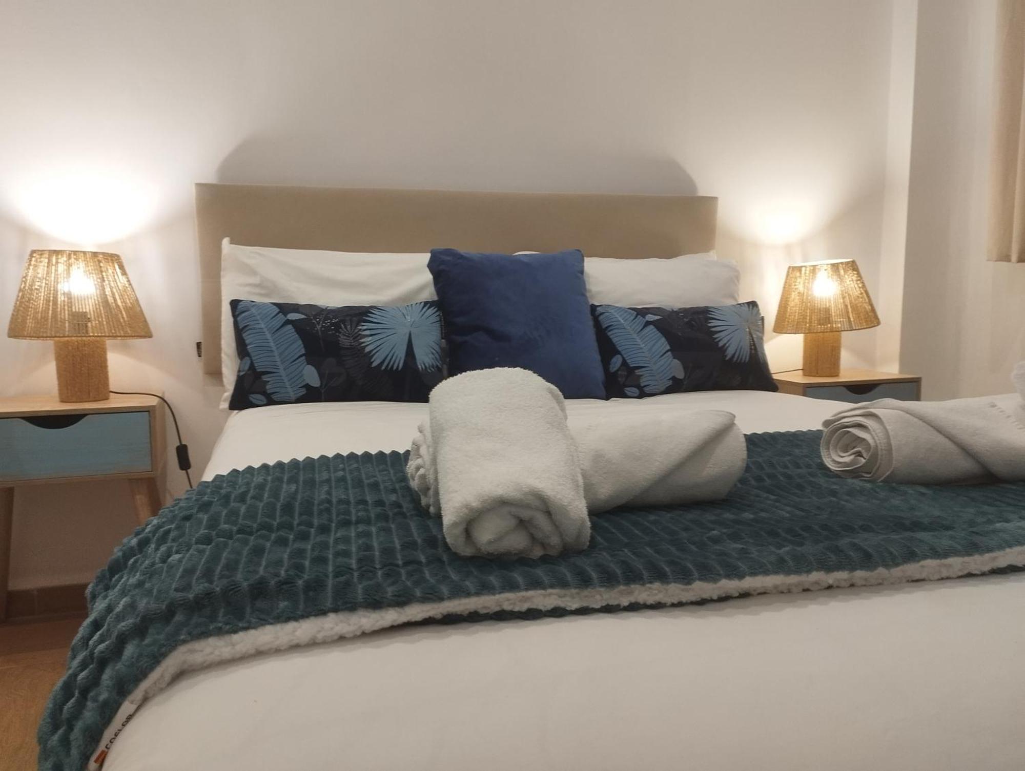 Port House, Paseo Maritimo,A Un Minuto Playa Lägenhet Fuengirola Exteriör bild